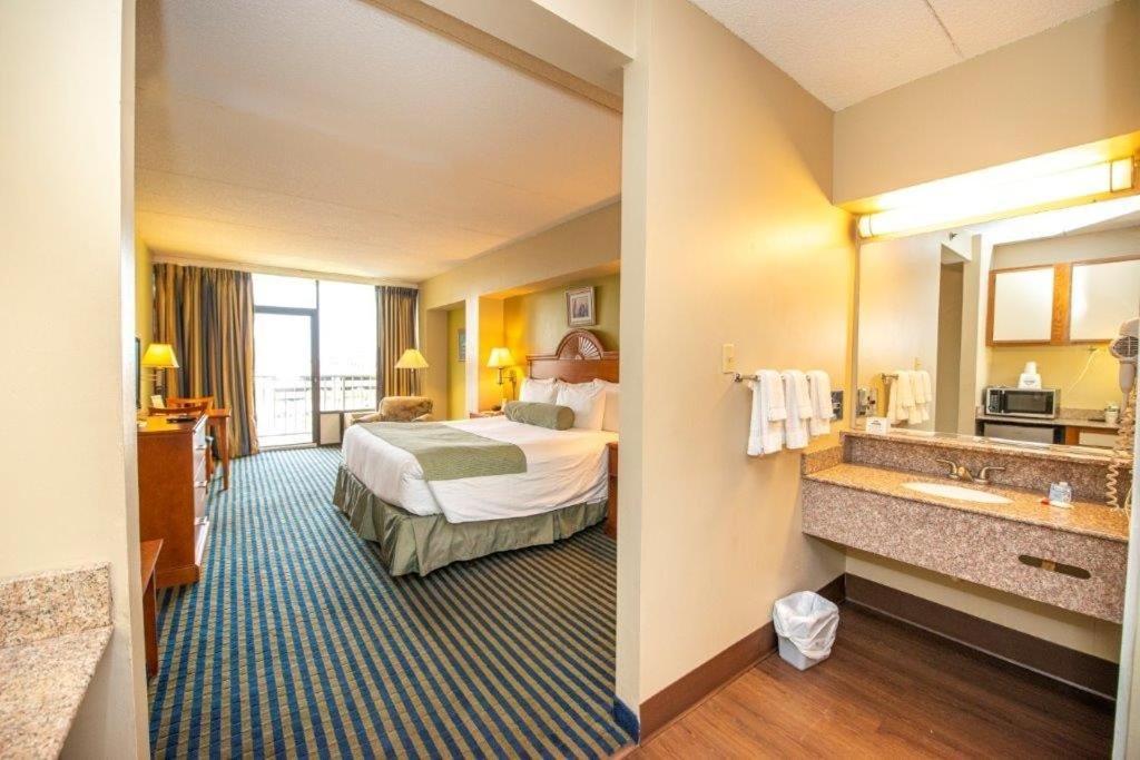 Days Inn By Wyndham Virginia Beach At The Beach Exteriör bild