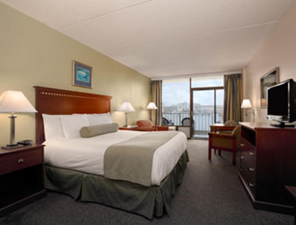 Days Inn By Wyndham Virginia Beach At The Beach Exteriör bild